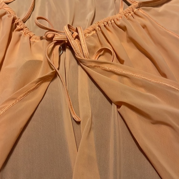 Lululemon like new peach tank top - Picture 6 of 11